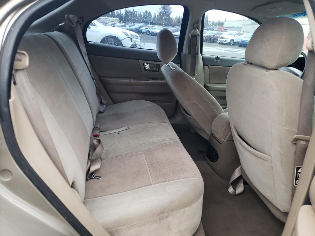 2002 Ford Taurus - Image 11