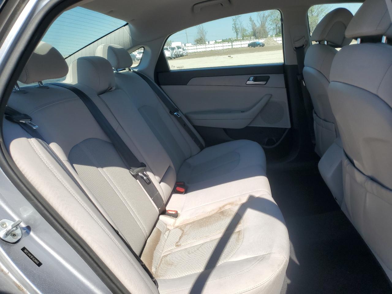 2015 Hyundai Sonata - Image 10