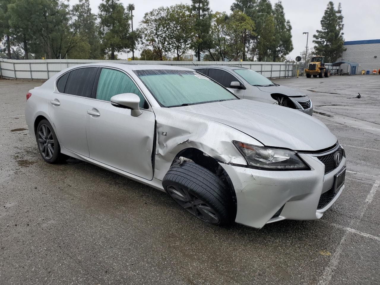 2015 Lexus GS - Image 4