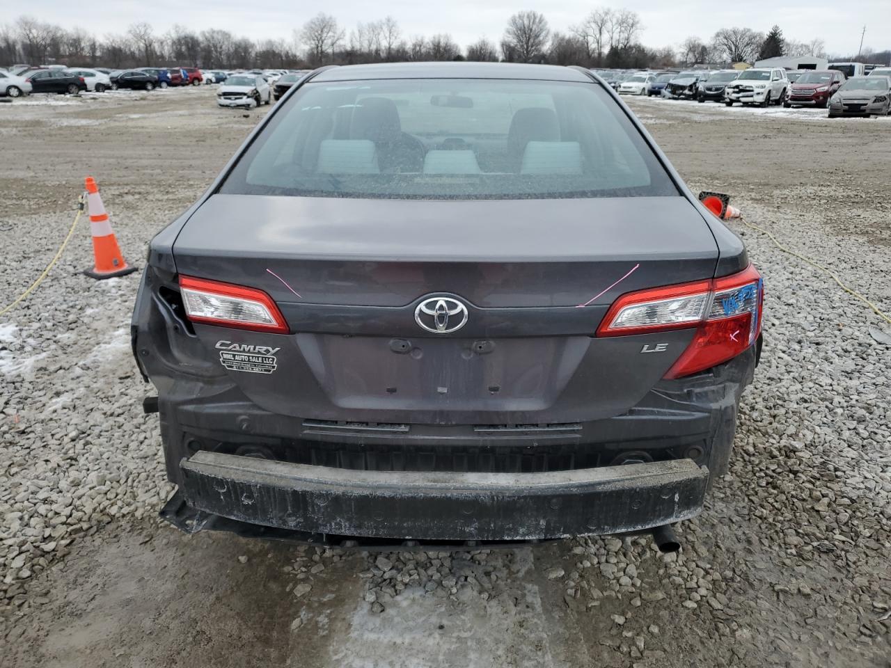 2014 Toyota Camry - Image 6