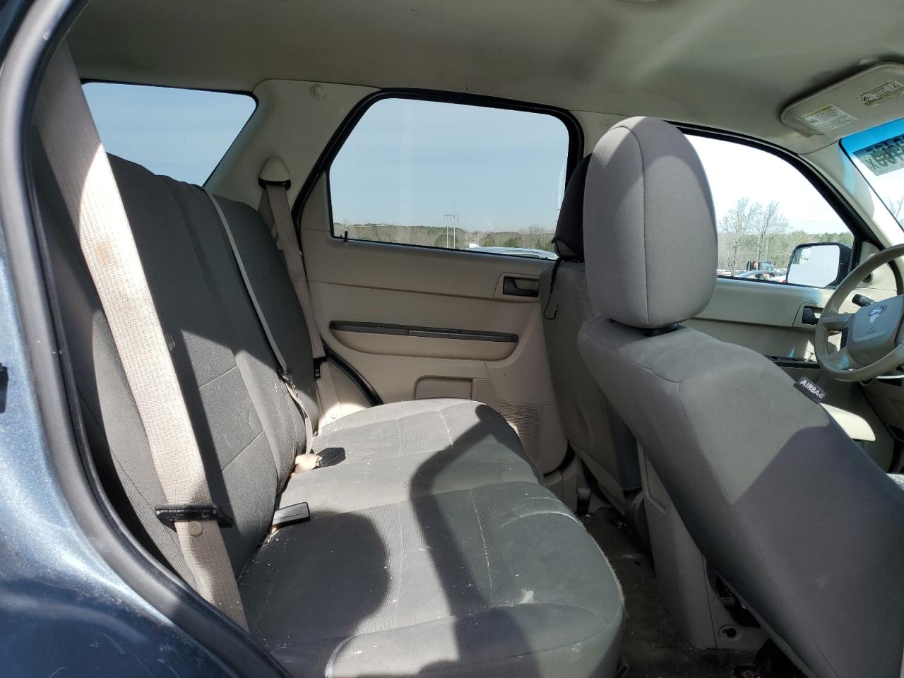 2011 Ford Escape - Image 11