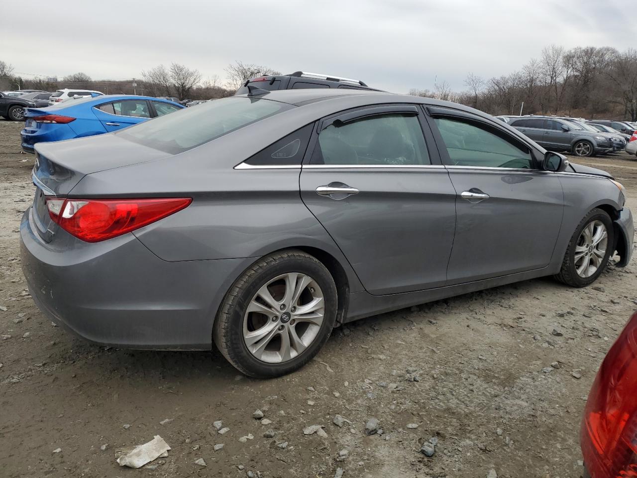 2013 Hyundai Sonata - Image 3