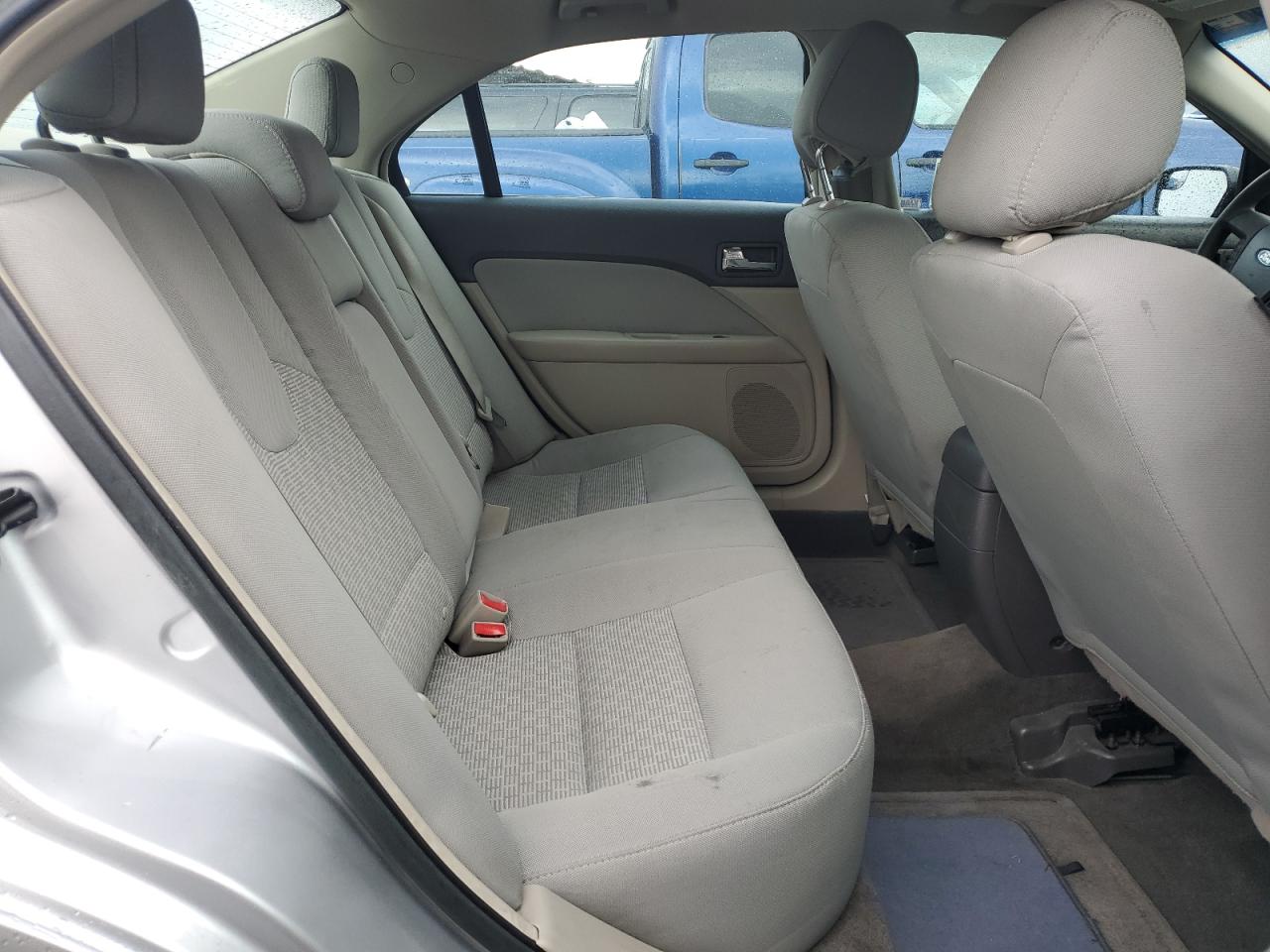2012 Ford Fusion - Image 10