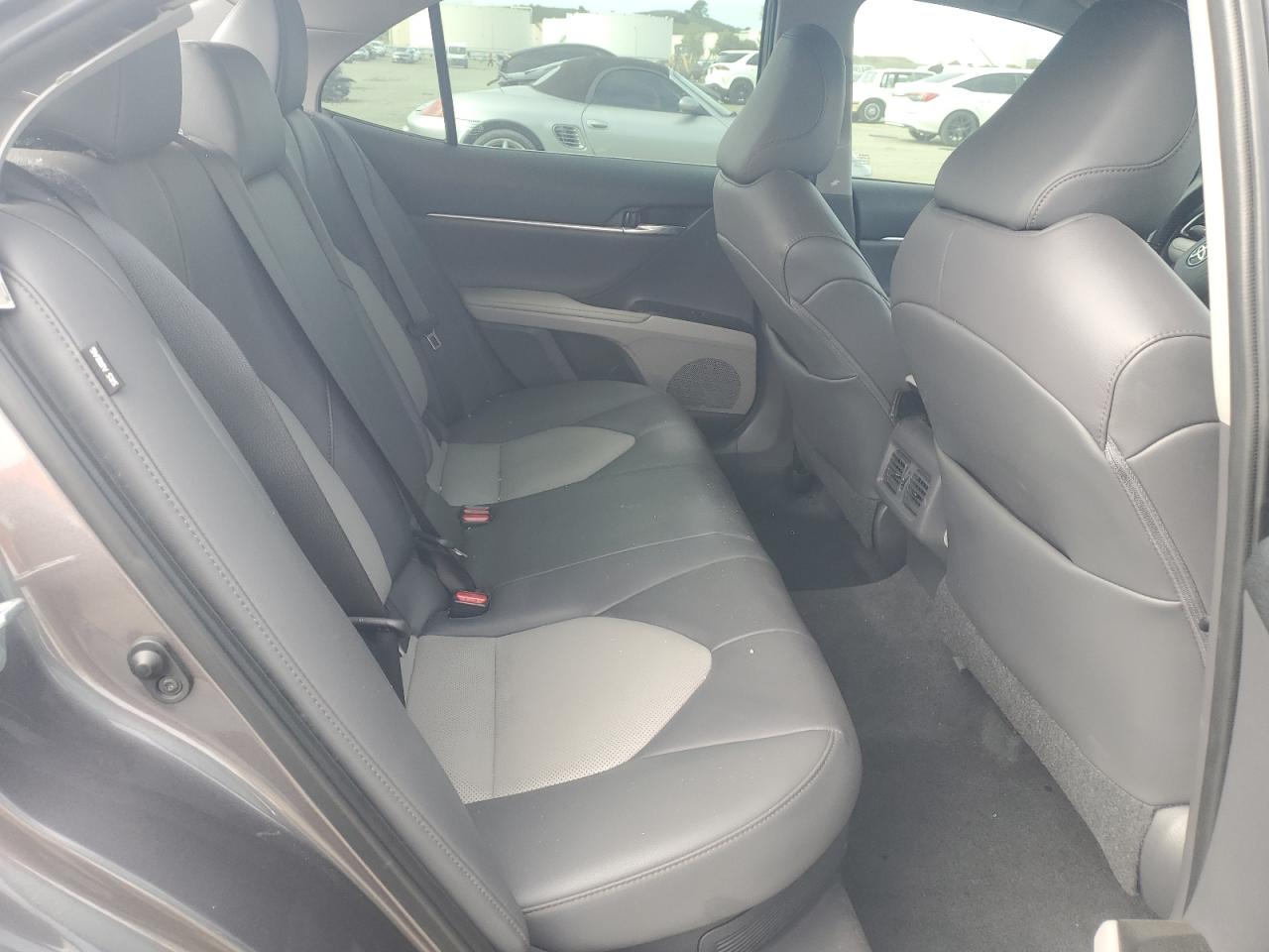 2020 Toyota Camry - Image 10