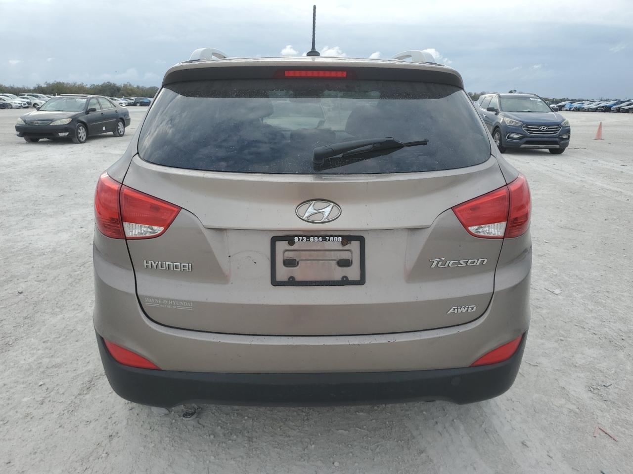2012 Hyundai Tucson - Image 6