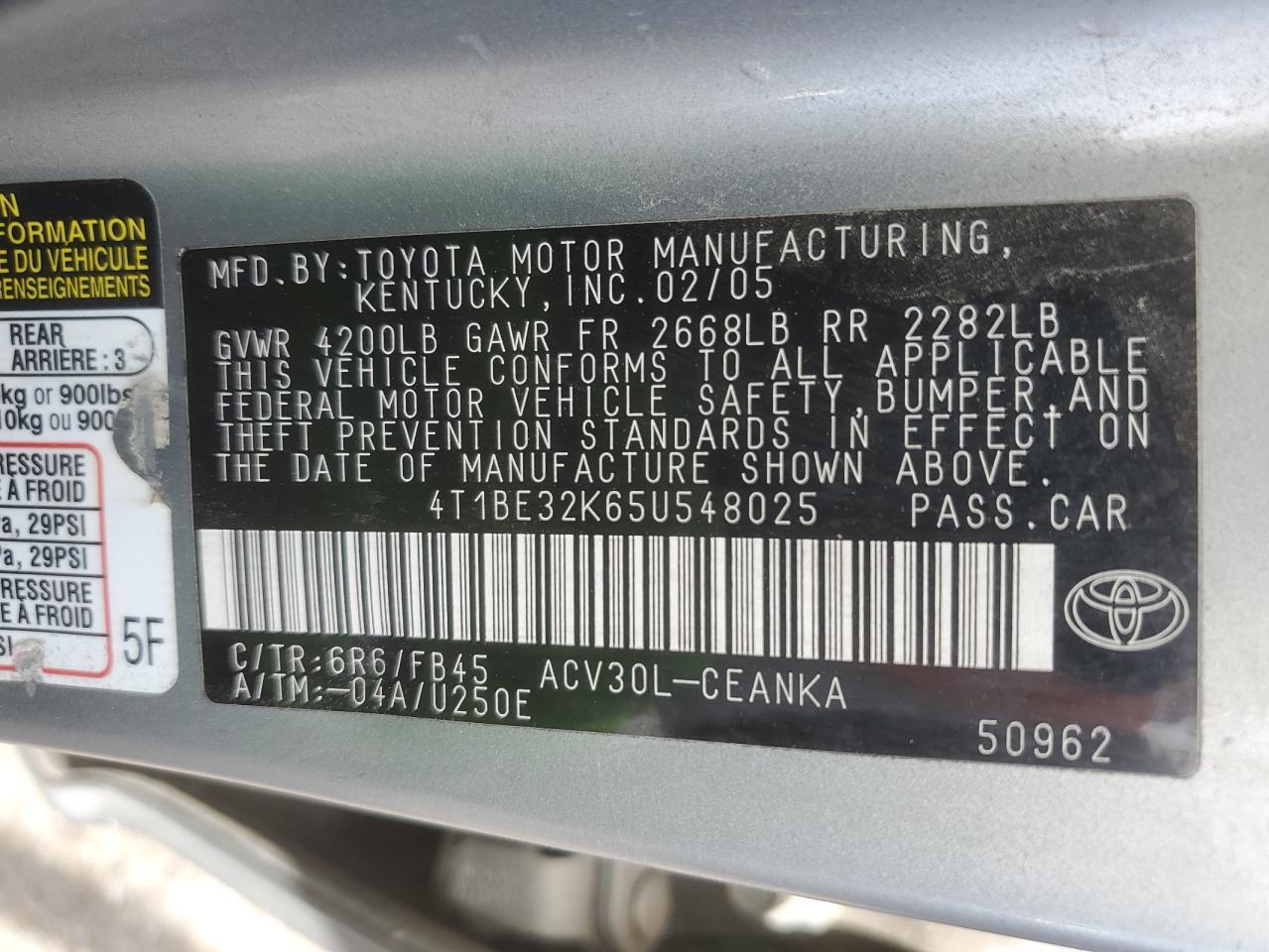 2005 Toyota Camry - Image 12