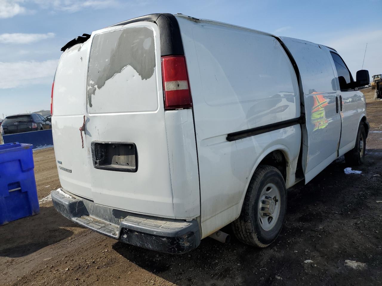 2010 Chevrolet Express - Image 3