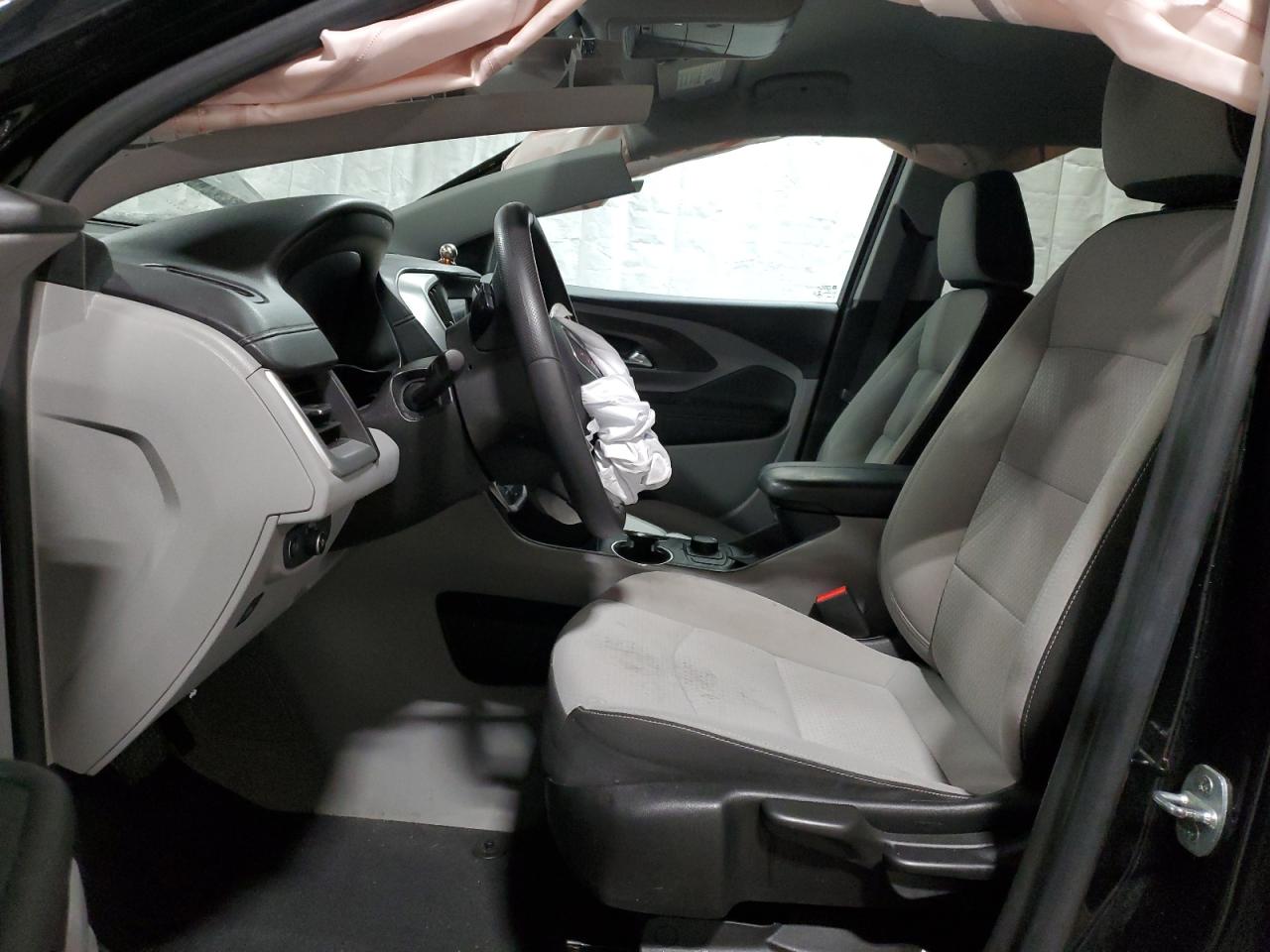 2022 GMC Terrain - Image 7