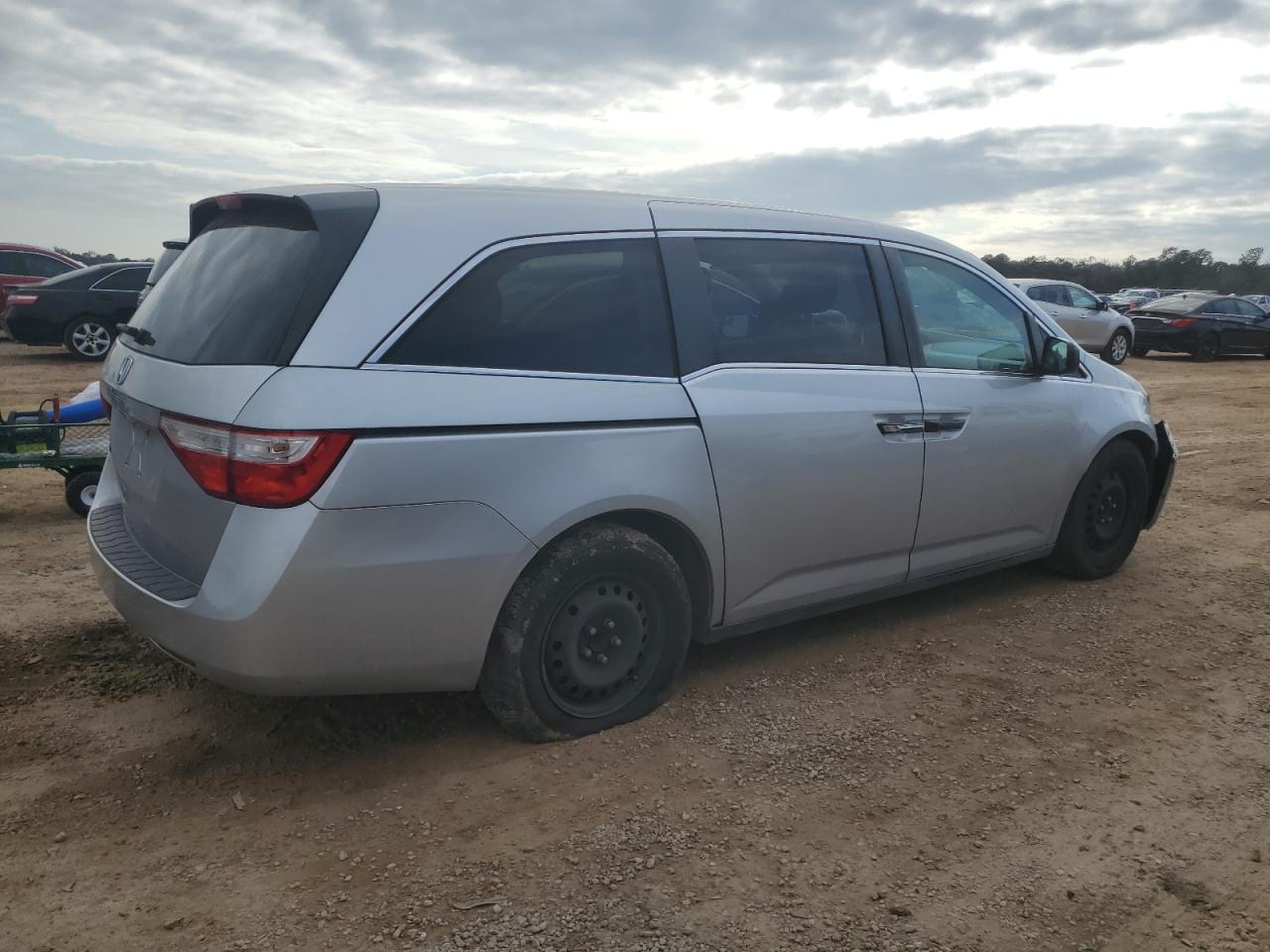 2013 Honda Odyssey - Image 3