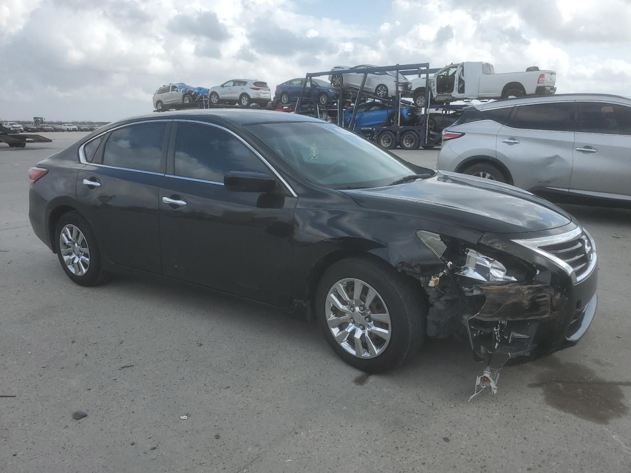 2015 Nissan Altima - Image 4