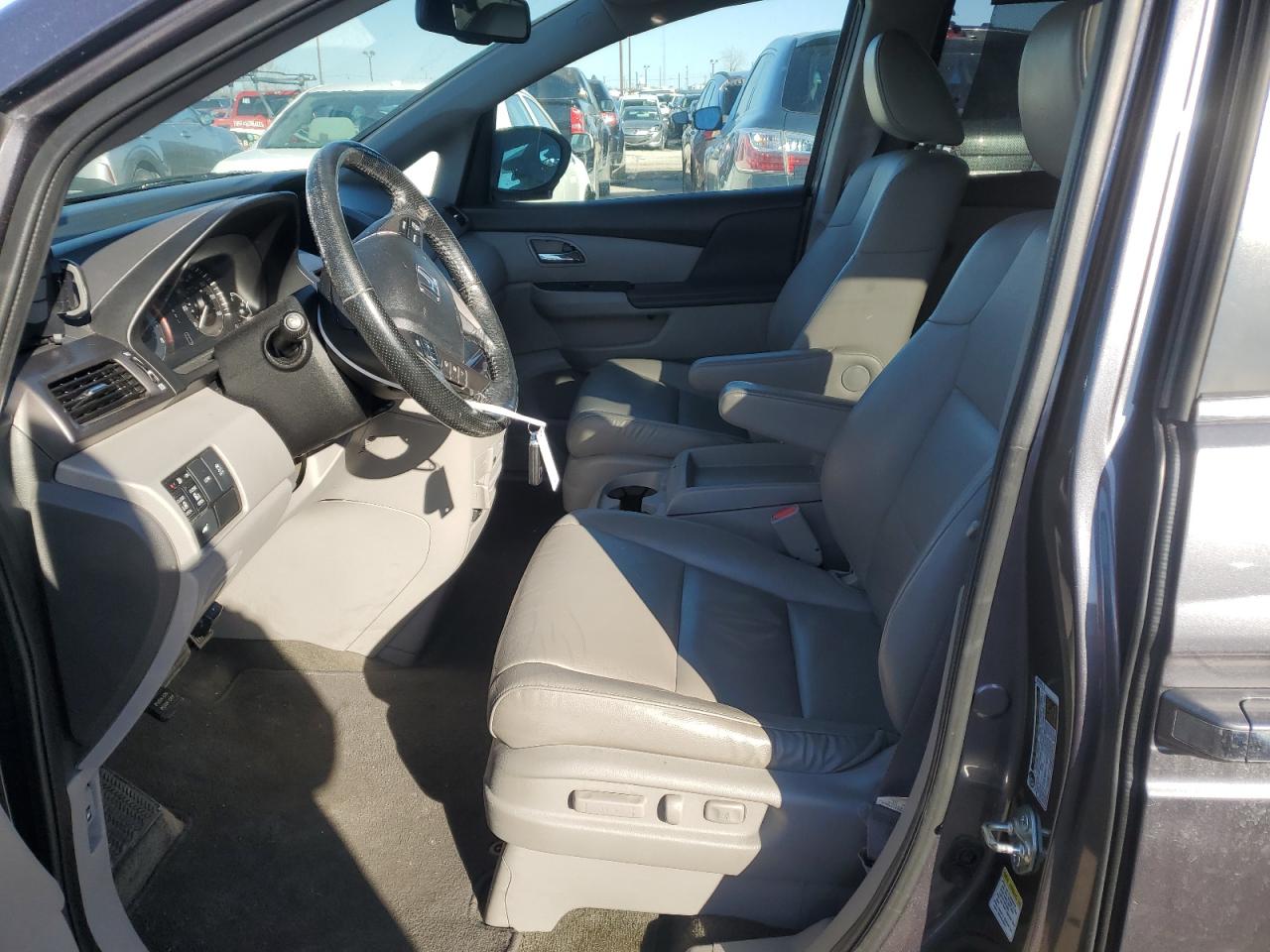 2015 Honda Odyssey - Image 7