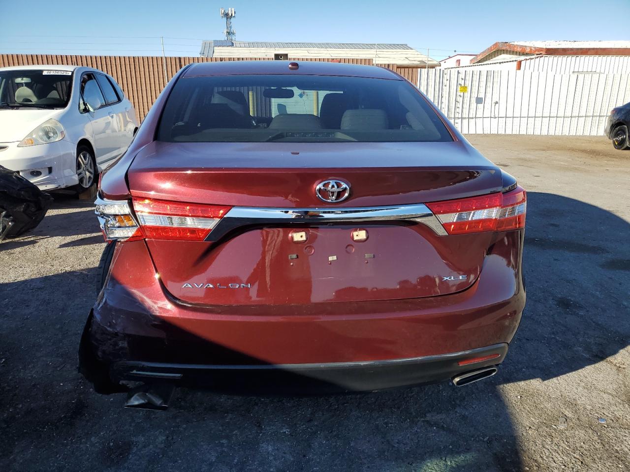 2015 Toyota Avalon - Image 6