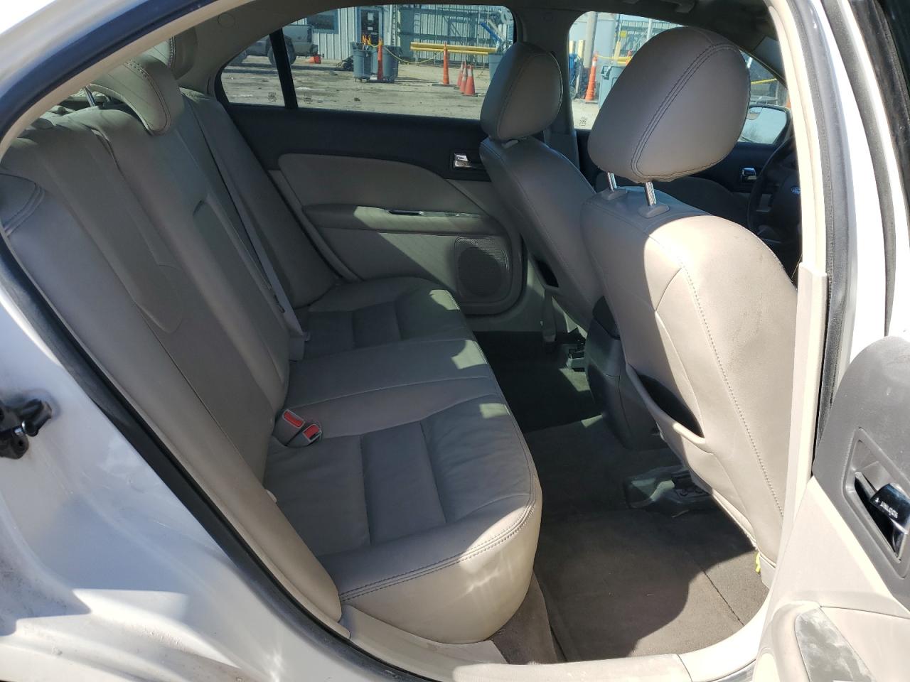 2011 Ford Fusion - Image 10