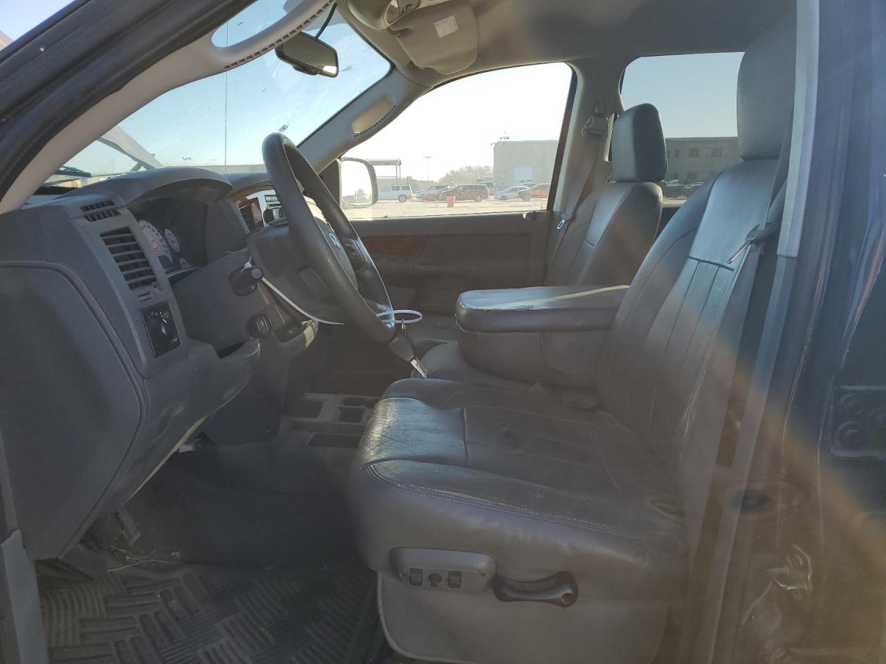 2006 Dodge RAM - Image 7
