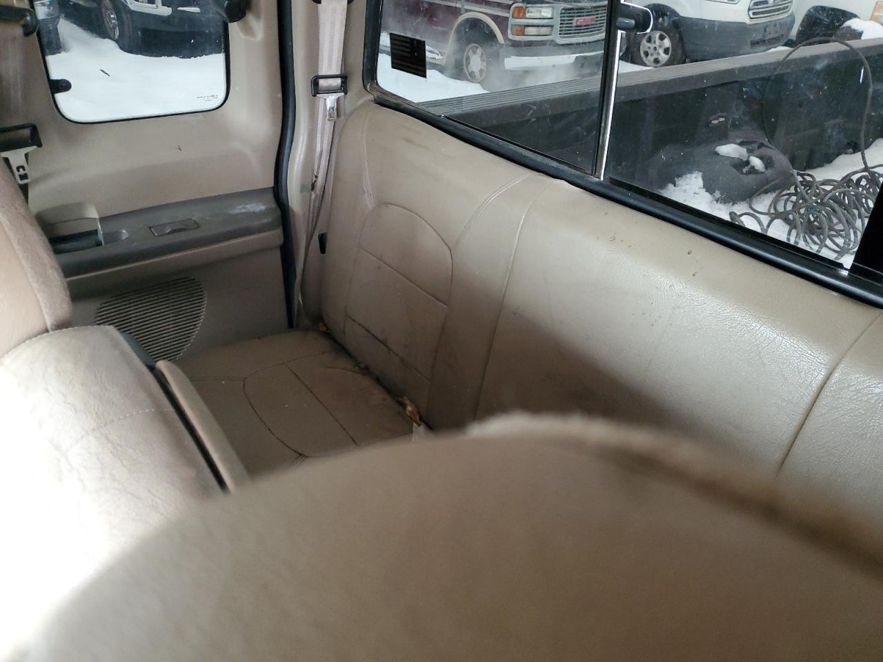 2000 Ford F250 - Image 11