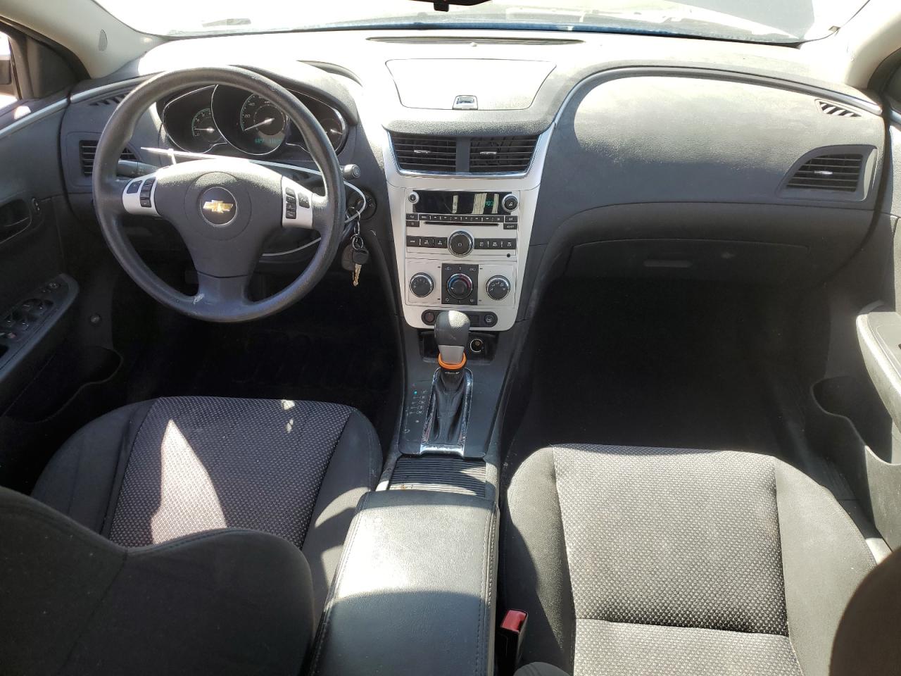 2011 Chevrolet Malibu - Image 8