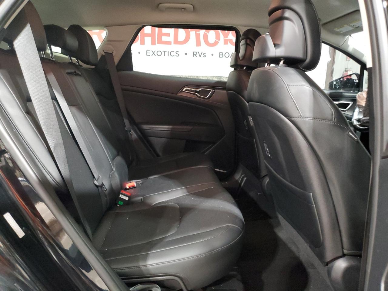 2023 Kia Sportage - Image 11