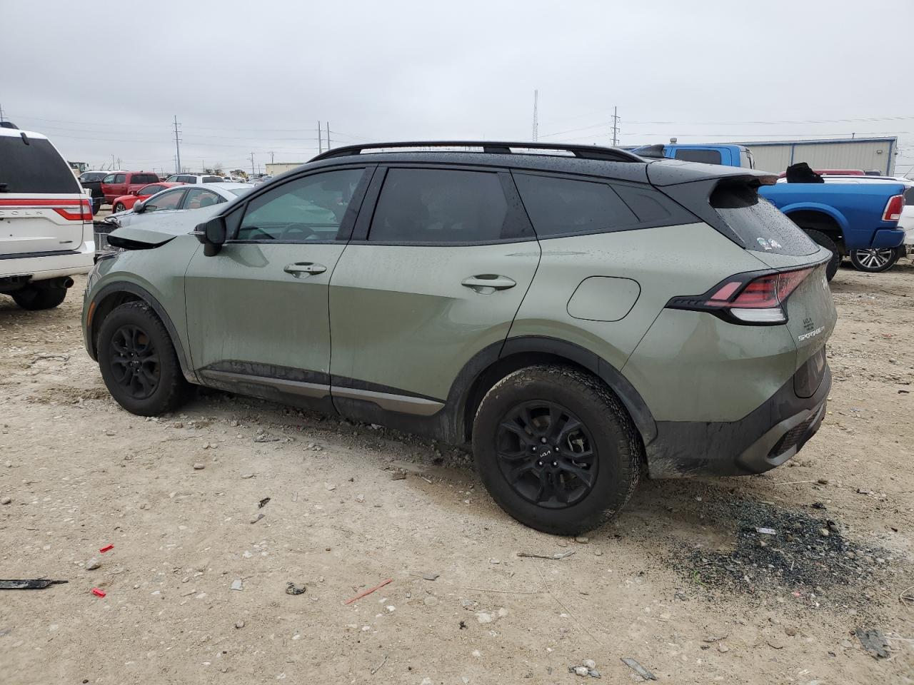 2024 Kia Sportage - Image 2