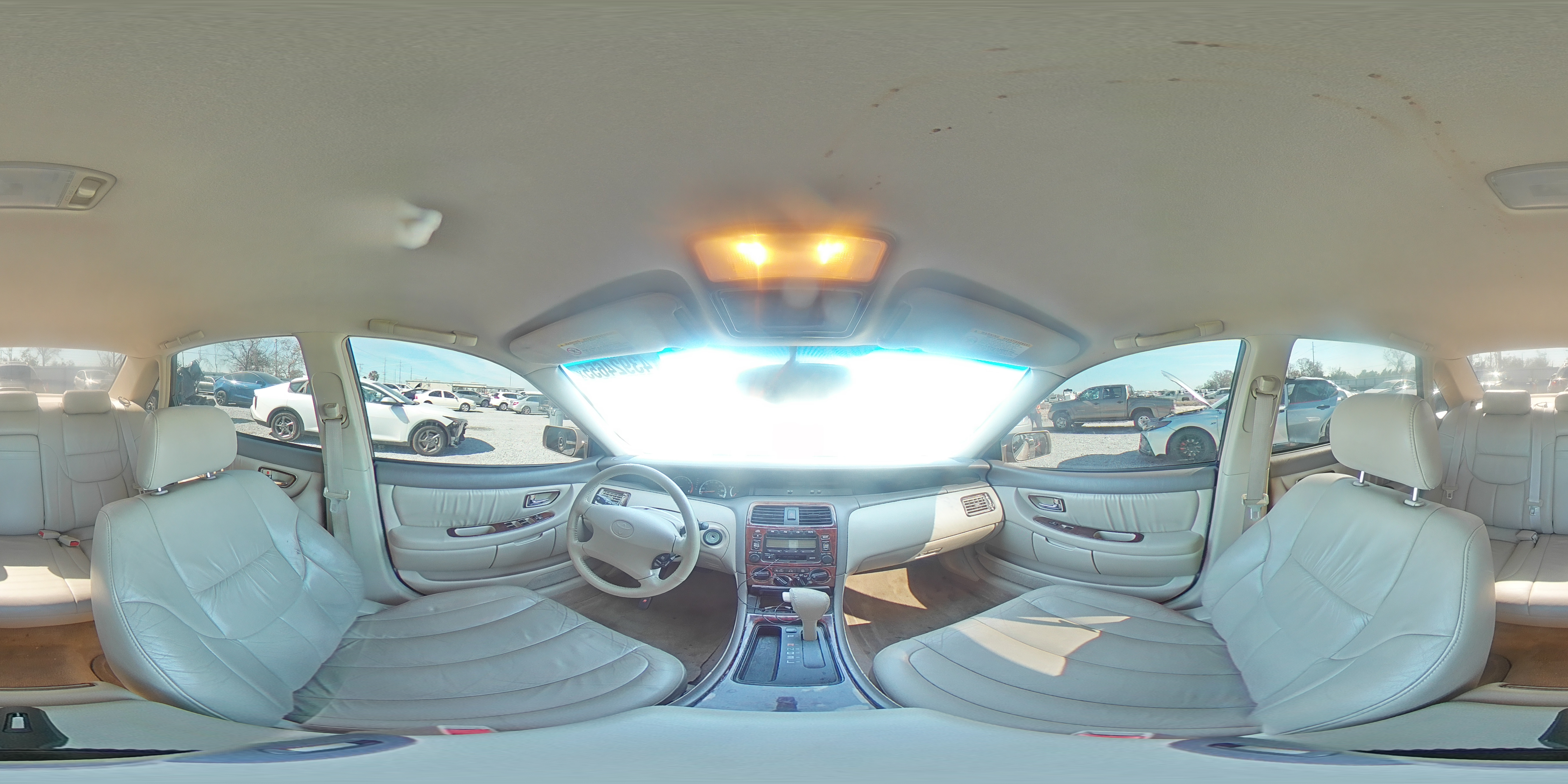 2001 Toyota Avalon - Image 13