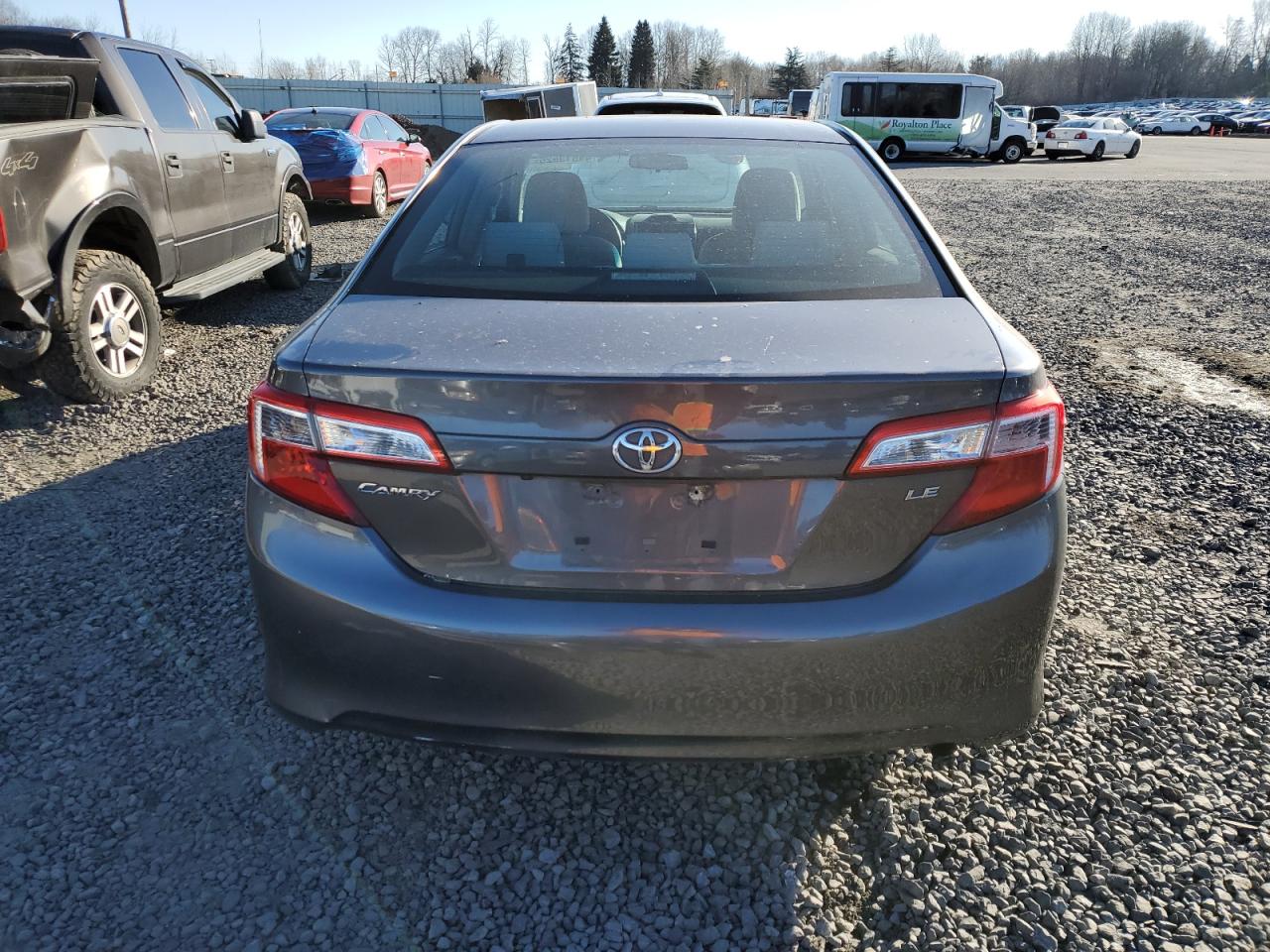 2014 Toyota Camry - Image 6