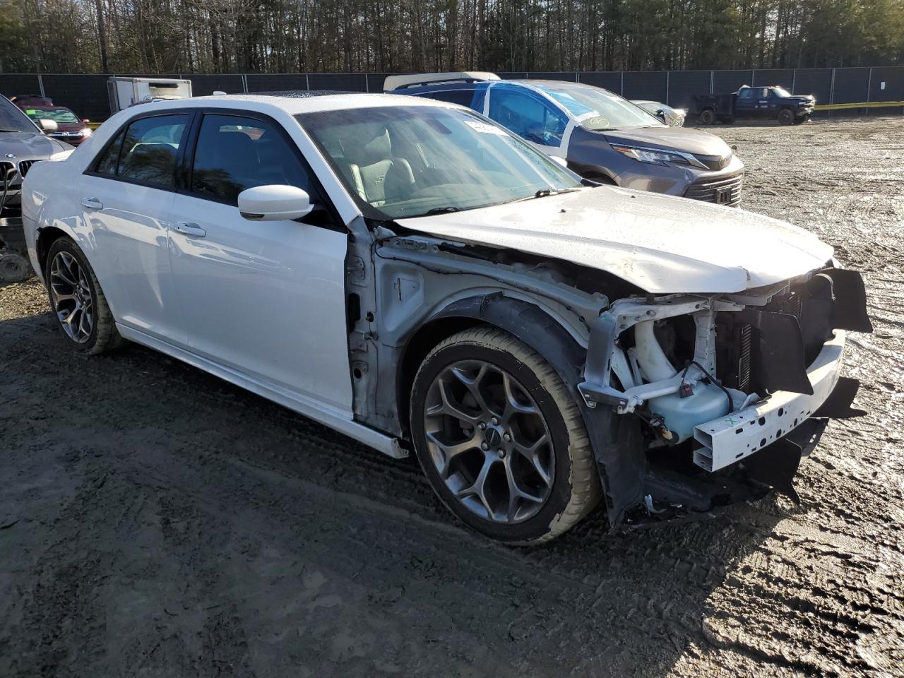 2018 Chrysler 300 - Image 4