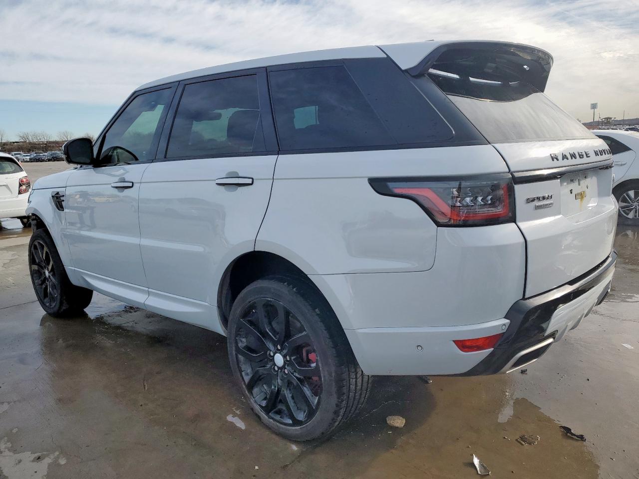 2018 Land Rover Range Rover - Image 2