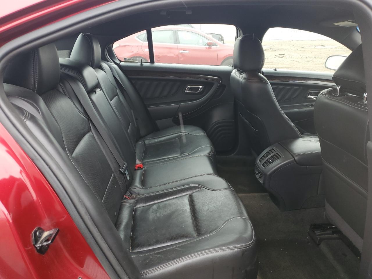 2013 Ford Taurus - Image 10