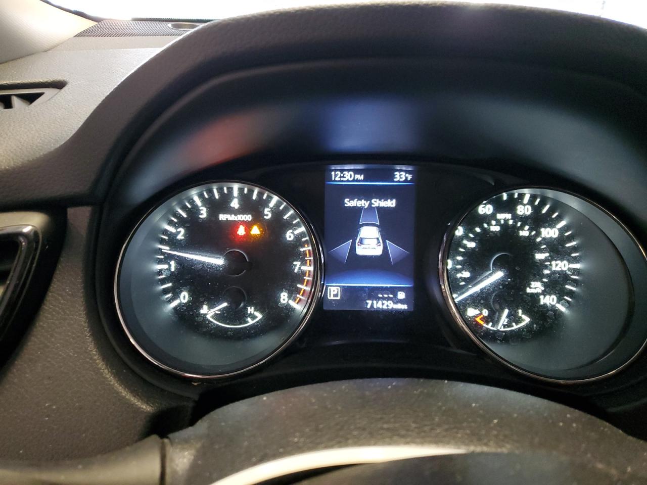 2018 Nissan Rogue - Image 9