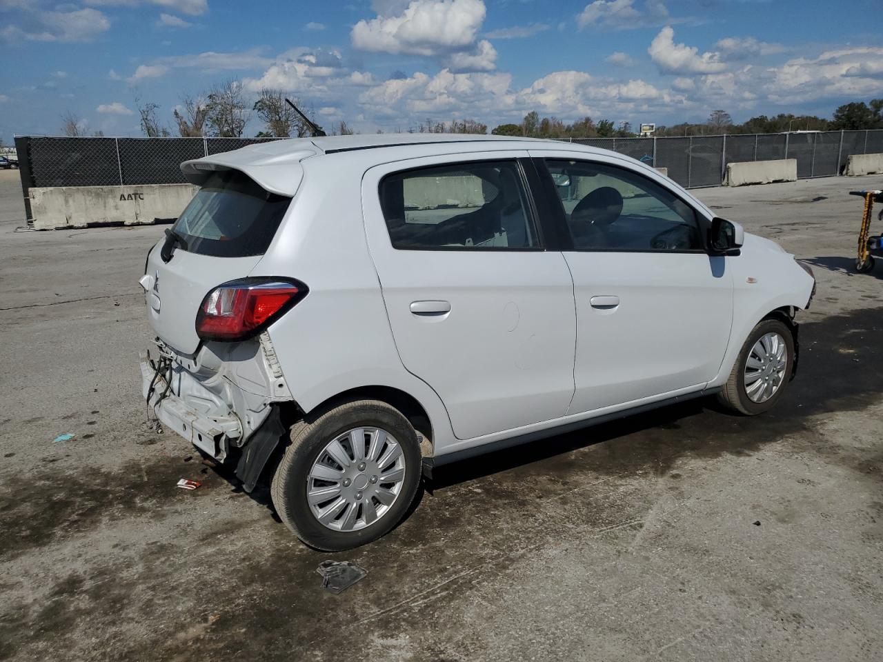2021 Mitsubishi Mirage - Image 3