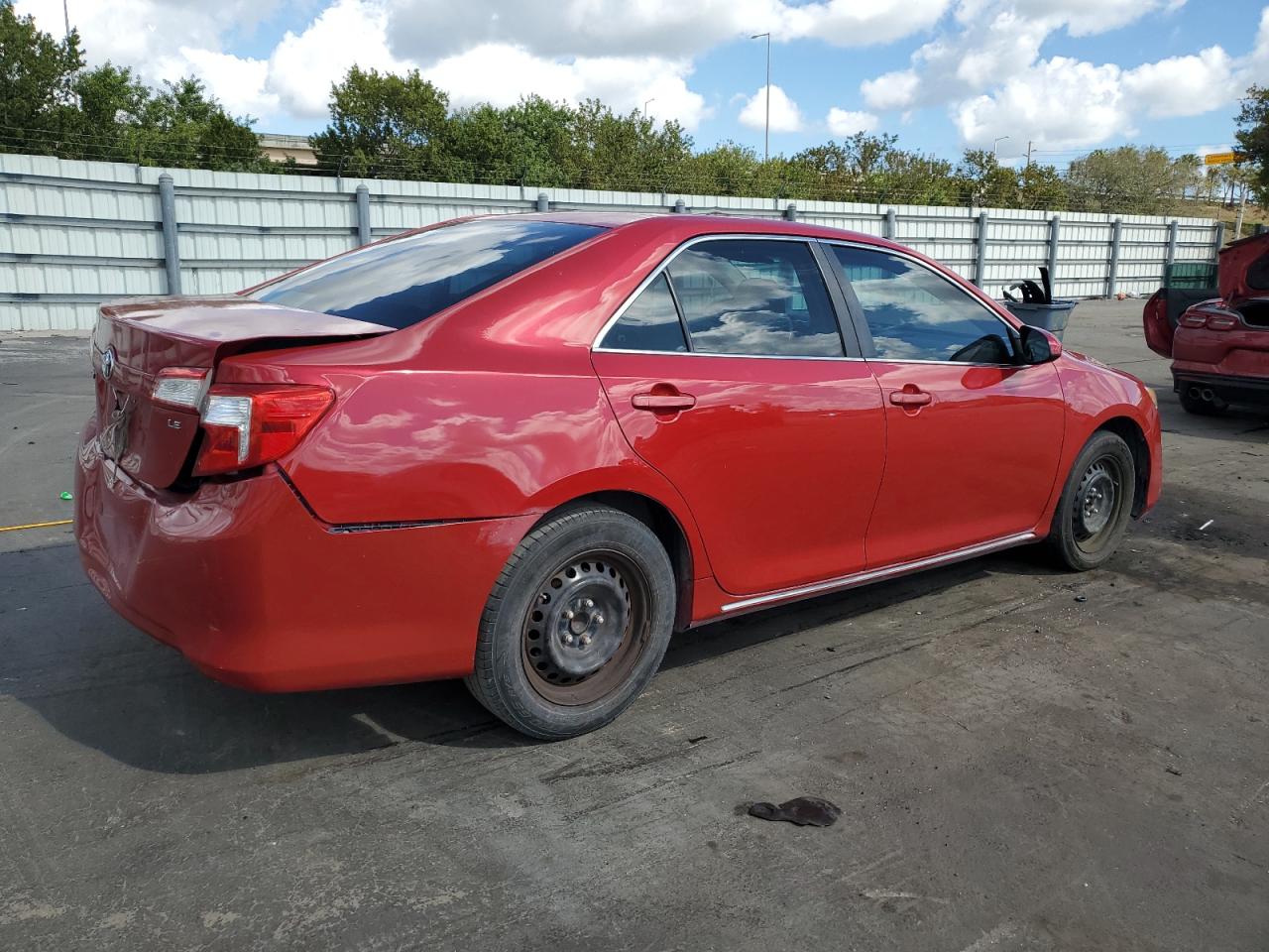2014 Toyota Camry - Image 3