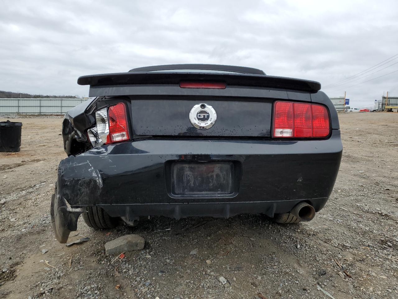 2009 Ford Mustang - Image 6