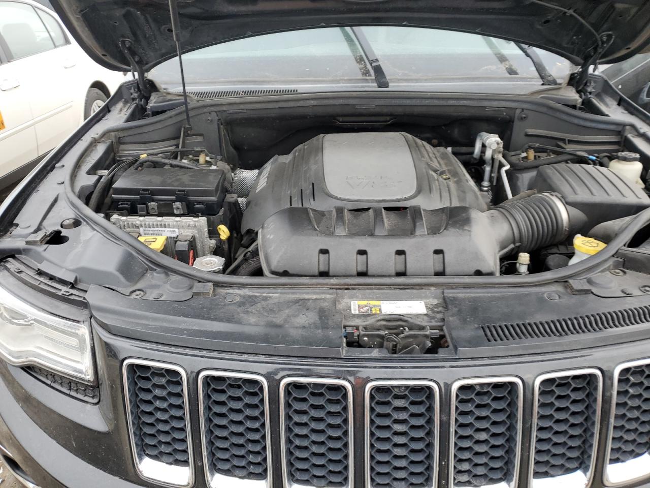 2015 Jeep Grand Cherokee - Image 11