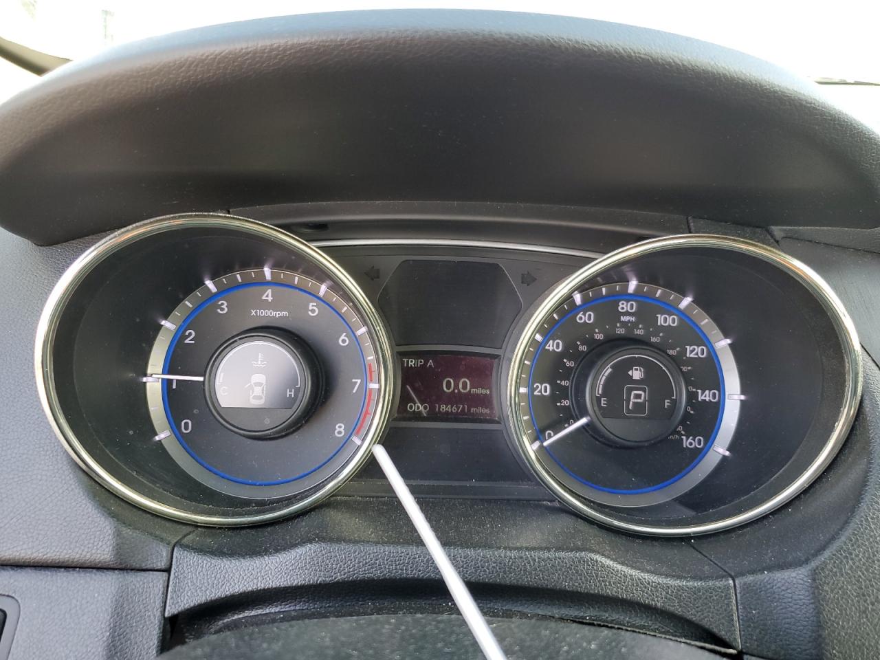 2012 Hyundai Sonata - Image 9