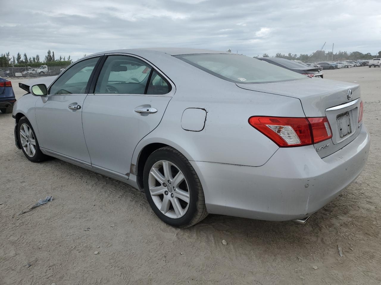 2008 Lexus ES - Image 2