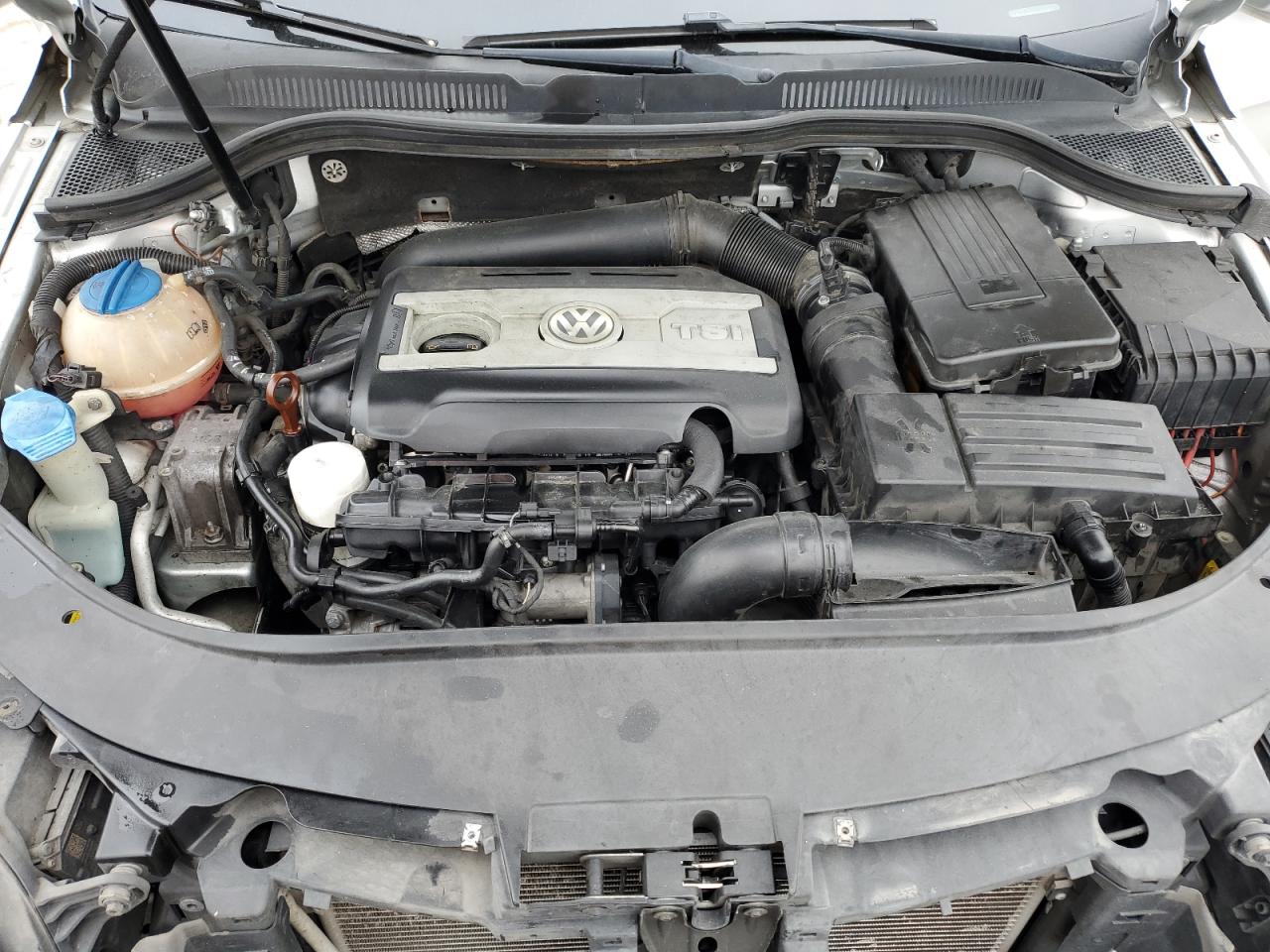 2013 Volkswagen Passat CC - Image 11