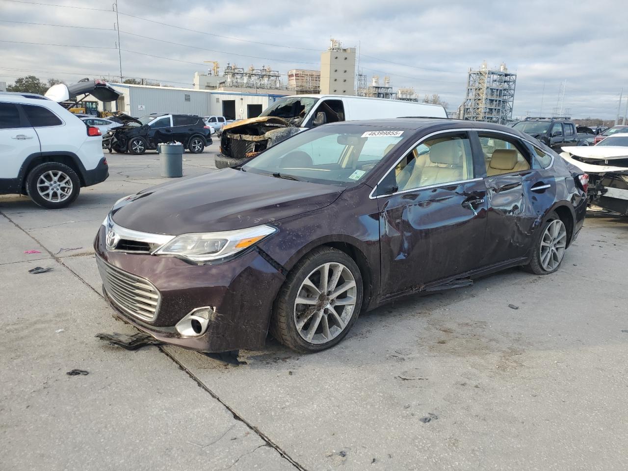 2015 Toyota Avalon - Image 1