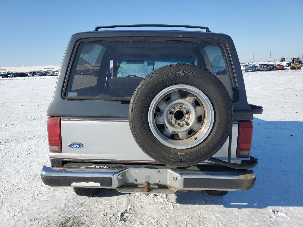 1989 Ford Bronco - Image 6