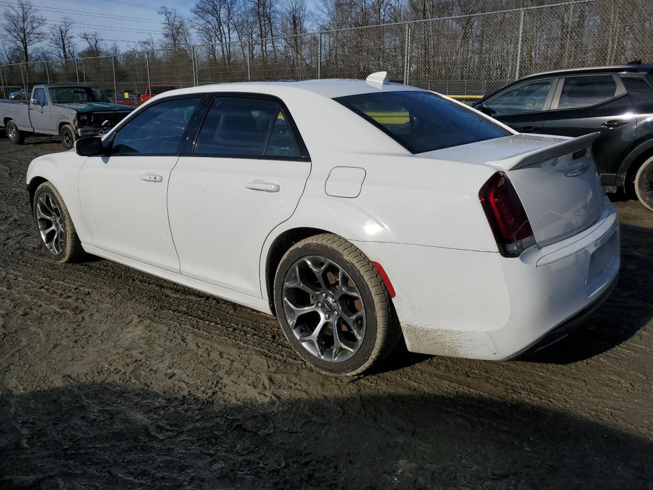 2018 Chrysler 300 - Image 2