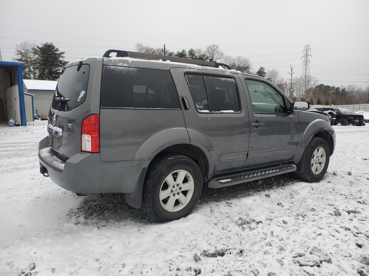 2008 Nissan Pathfinder - Image 3