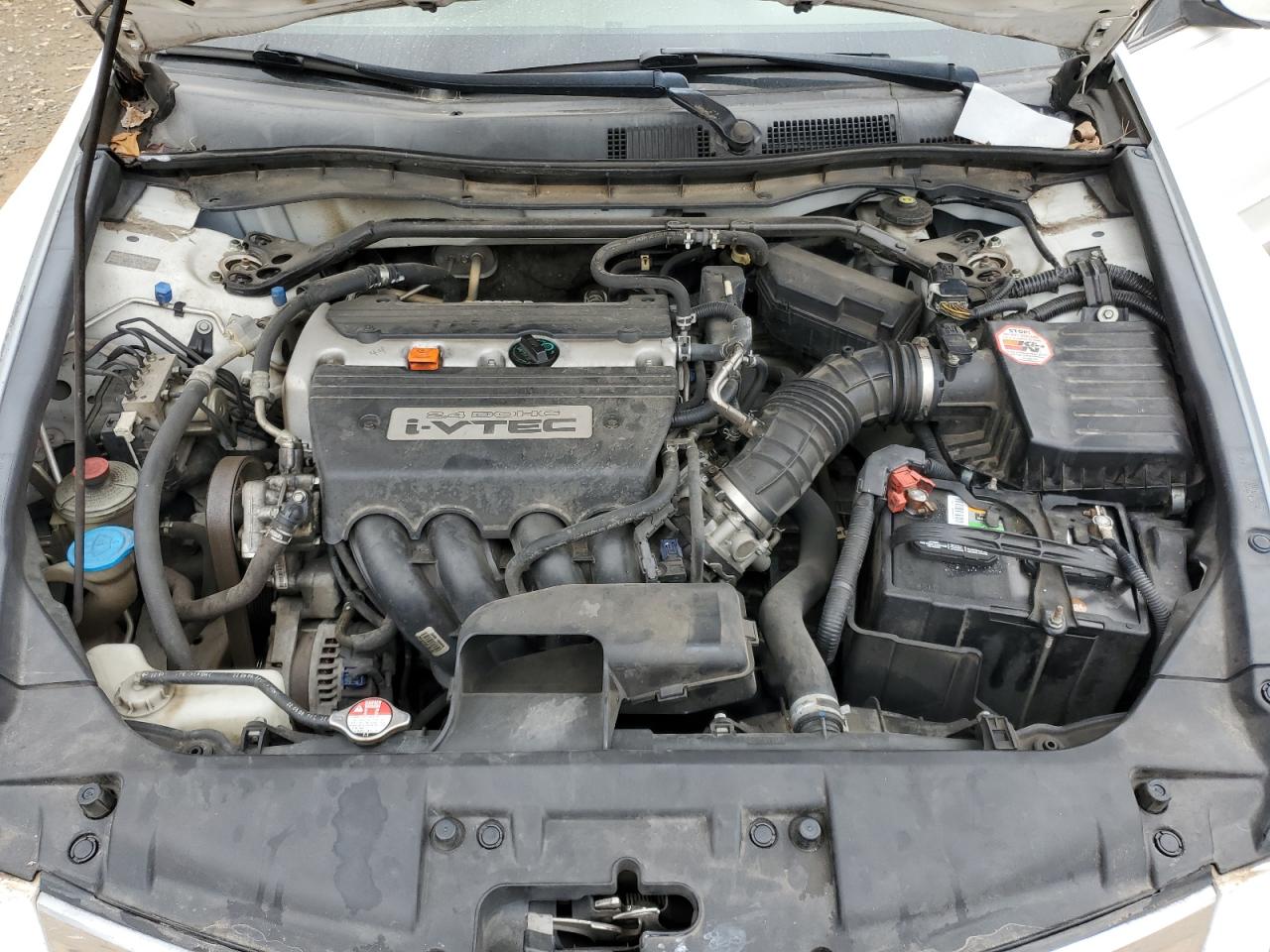 2009 Honda Accord - Image 11