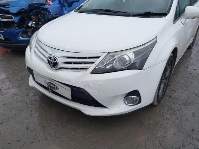 2012 TOYOTA AVENSIS TR