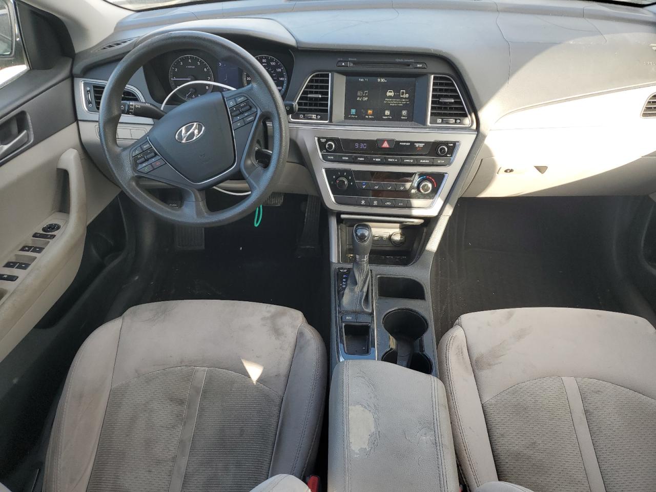2016 Hyundai Sonata - Image 8