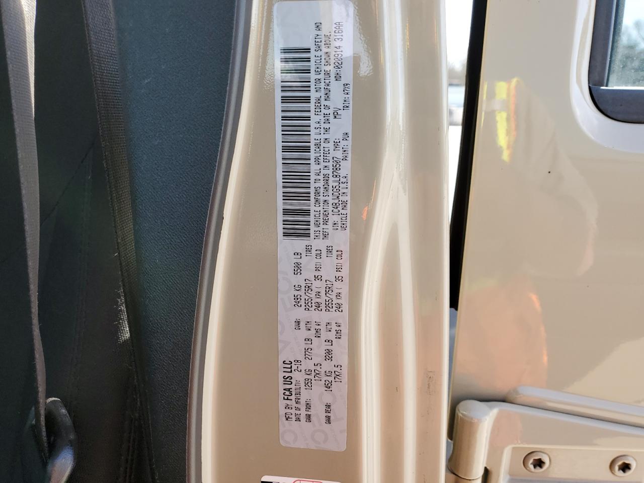 2018 Jeep Wrangler - Image 13