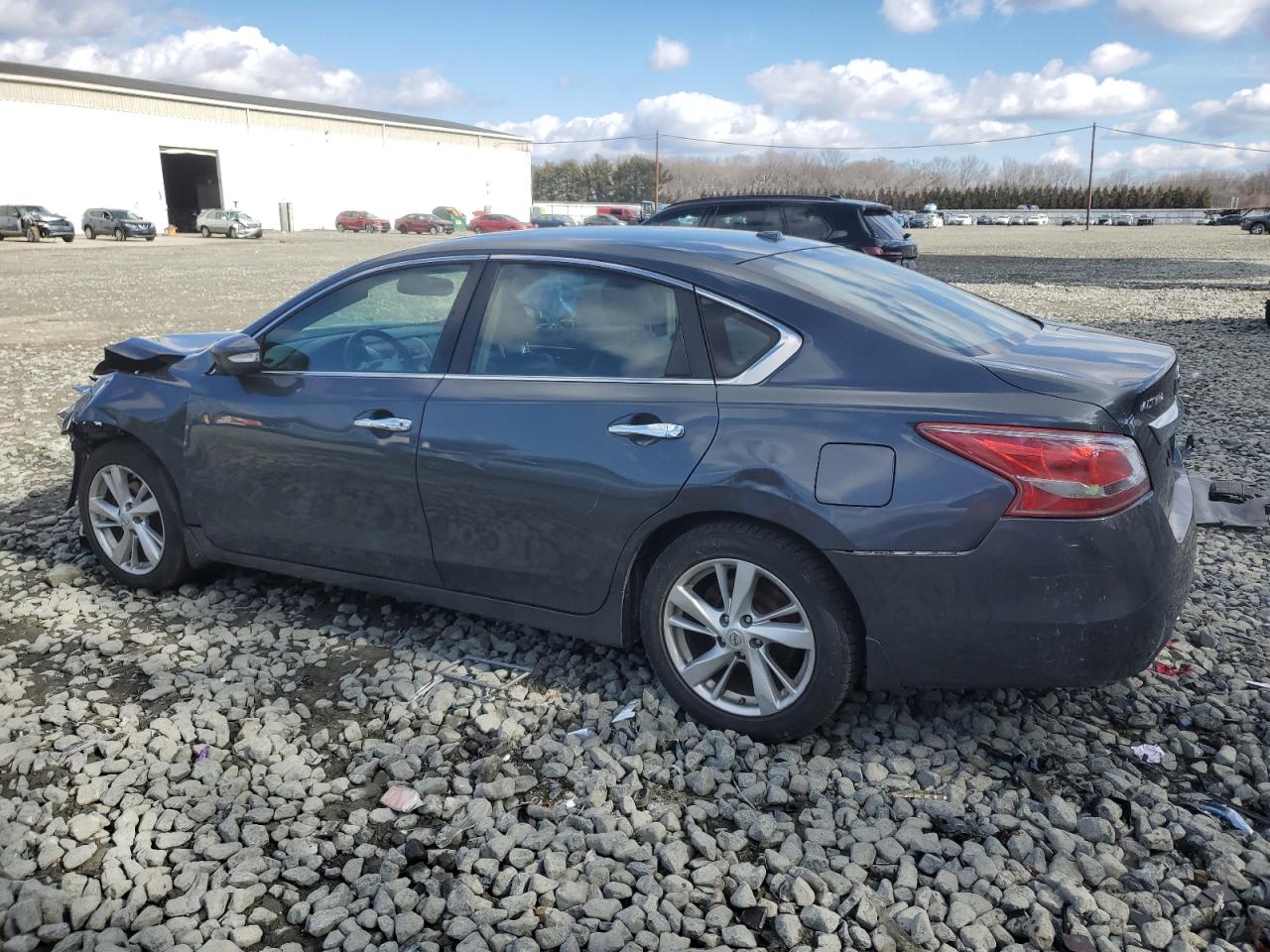 2013 Nissan Altima - Image 2