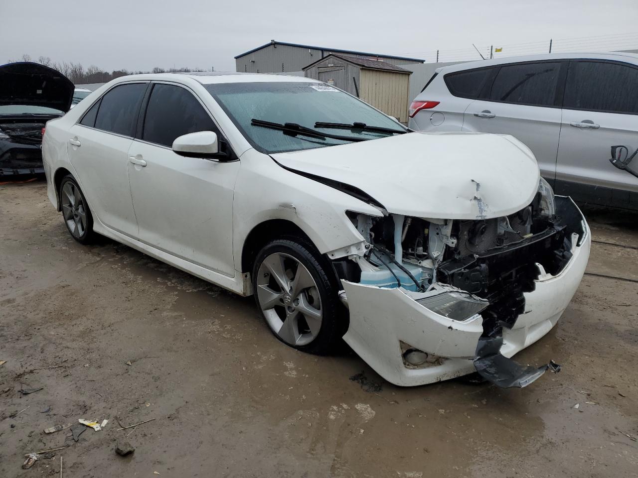 2014 Toyota Camry - Image 4