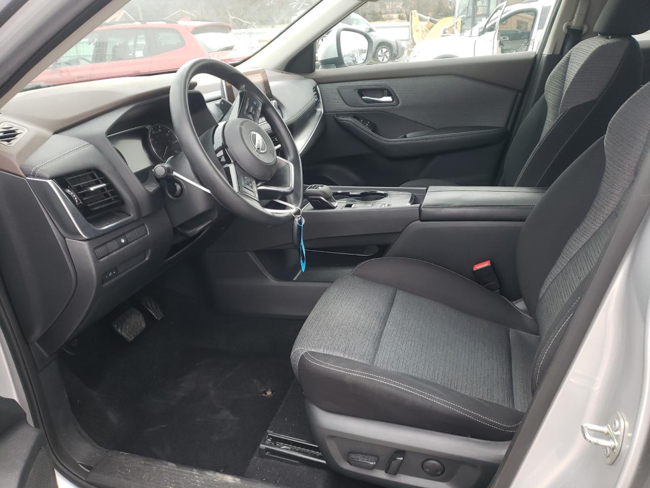 2021 Nissan Rogue - Image 7