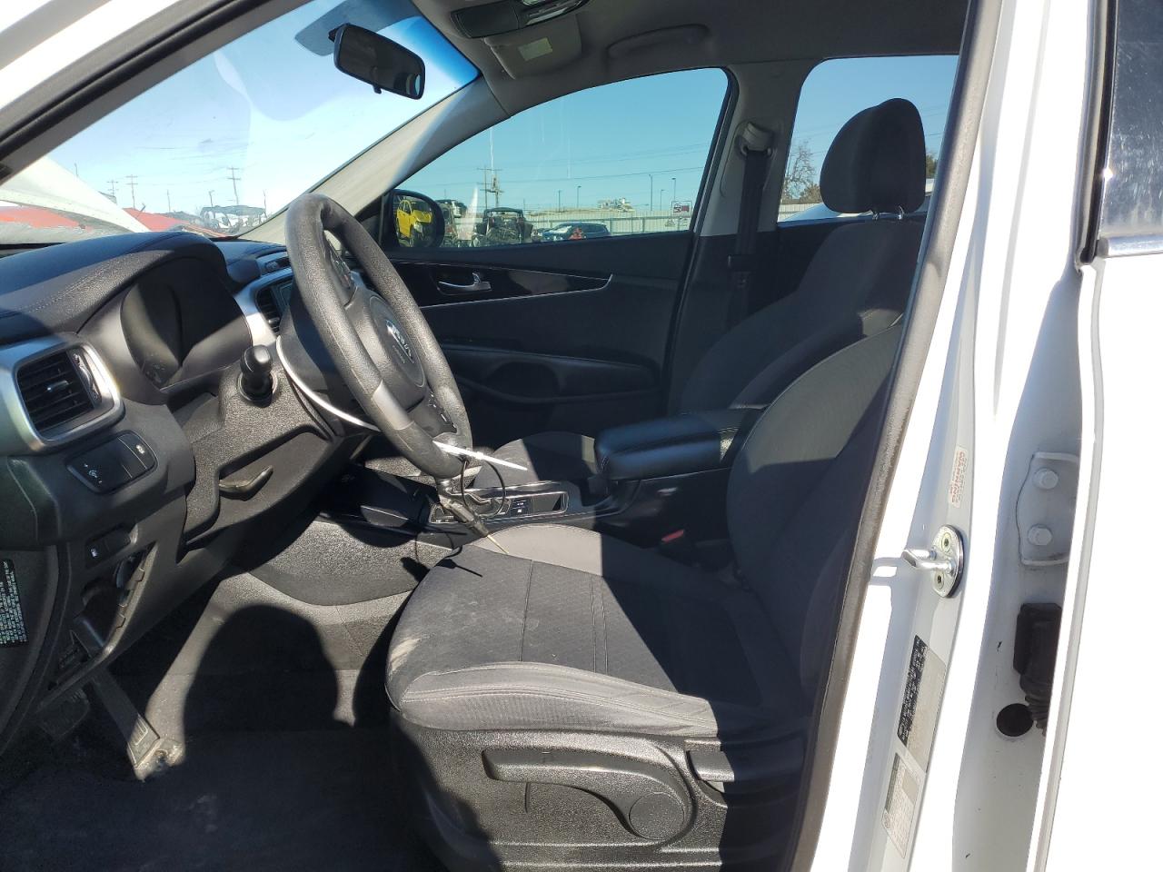2016 Kia Sorento - Image 7