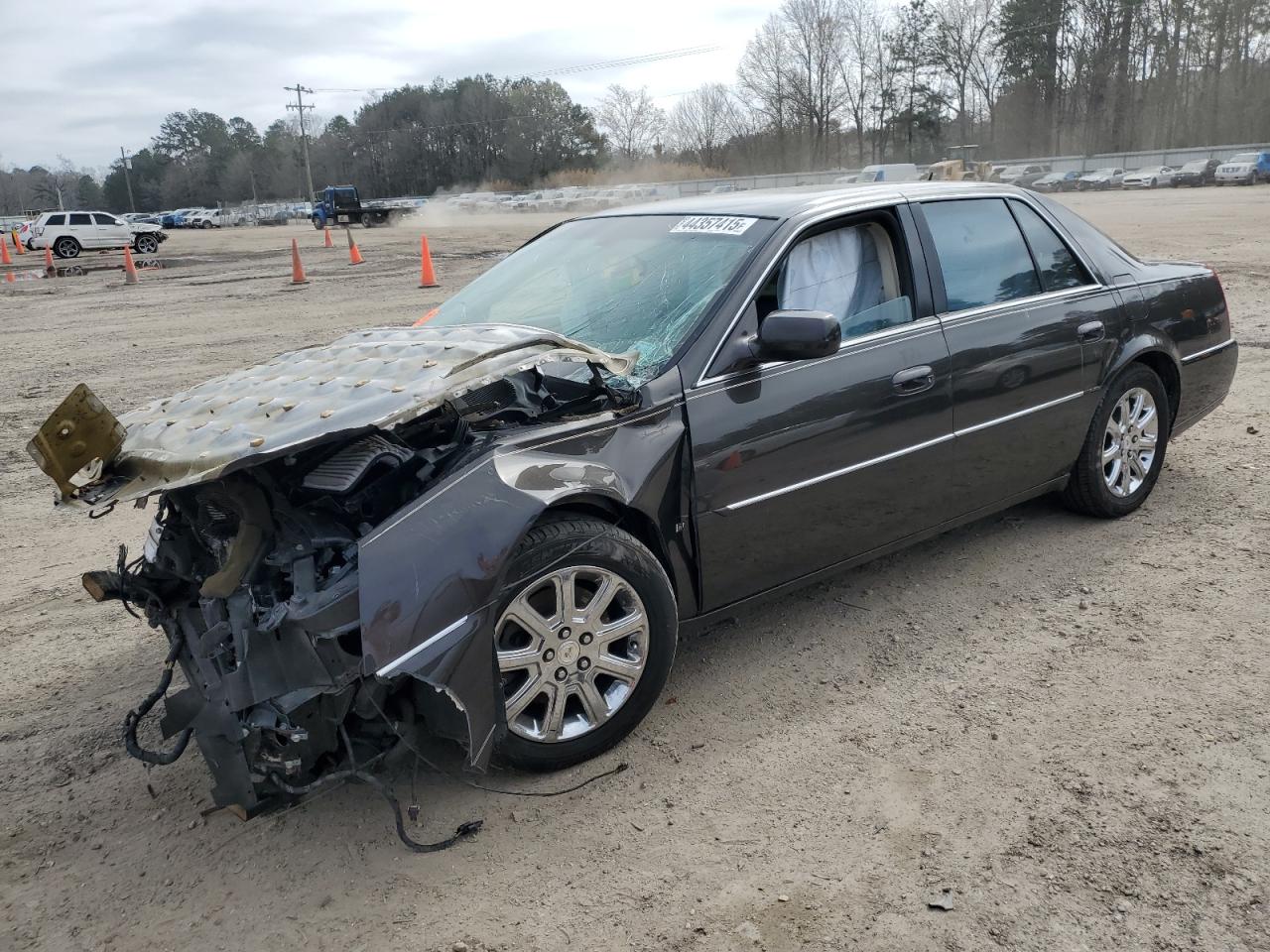 2008 Cadillac DTS - Image 1