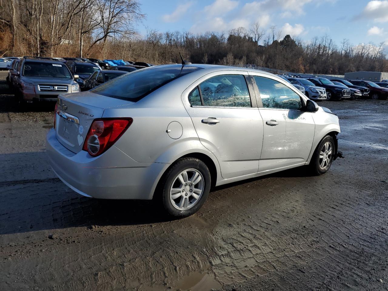 2014 Chevrolet Sonic - Image 3