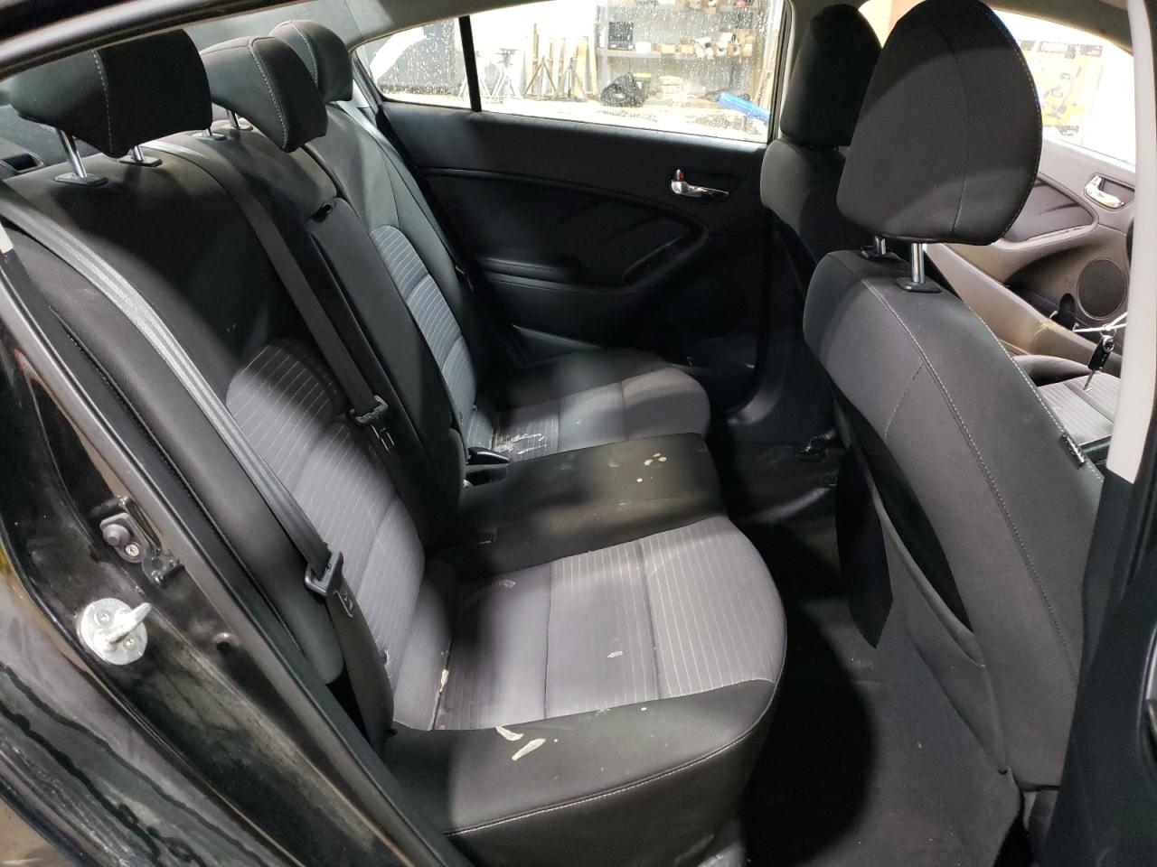 2015 Kia Forte - Image 10